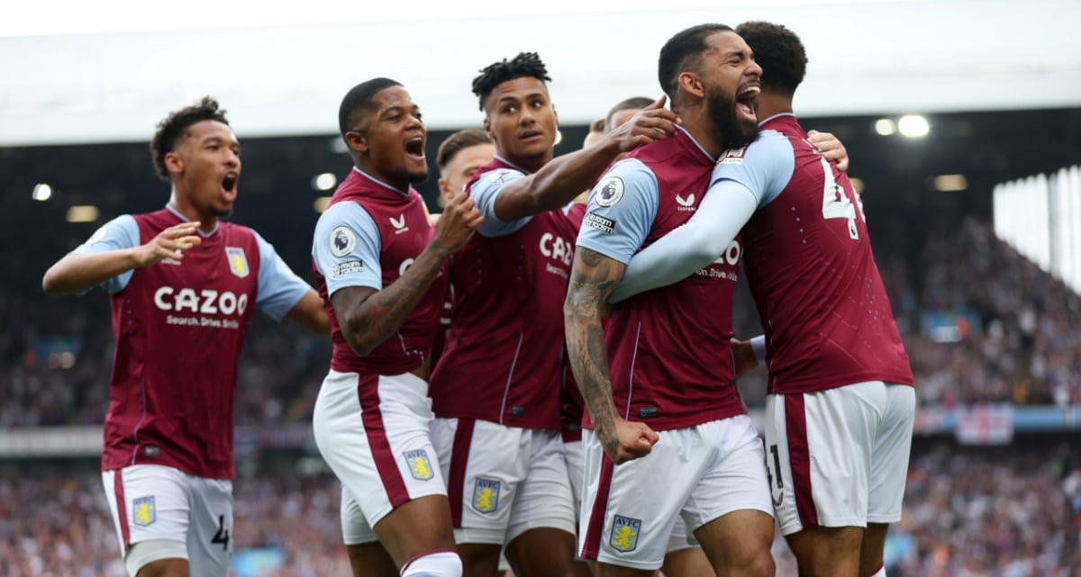 Los jugadores del Aston Villa celebrando un gol.