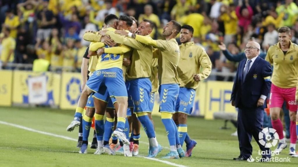 Los jugadores del Las Palmas celebrando un gol